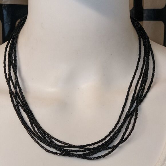 Vintage layered seed bead shiny necklace black 17" - Picture 7 of 8
